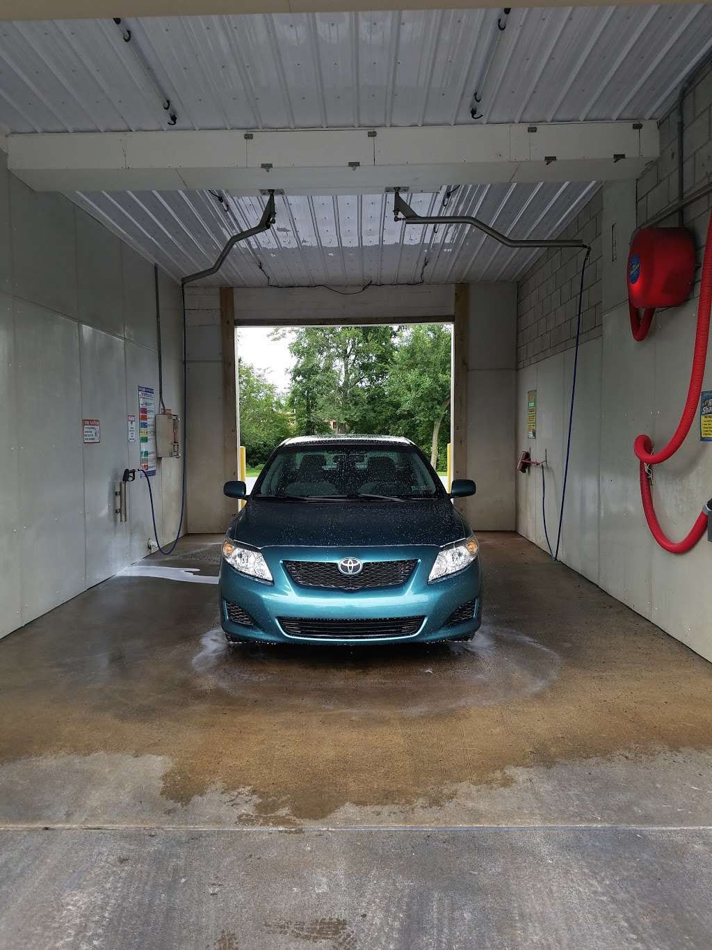 Lititz Car Wash | 745 Rothsville Rd, Lititz, PA 17543 | Phone: (717) 989-2749