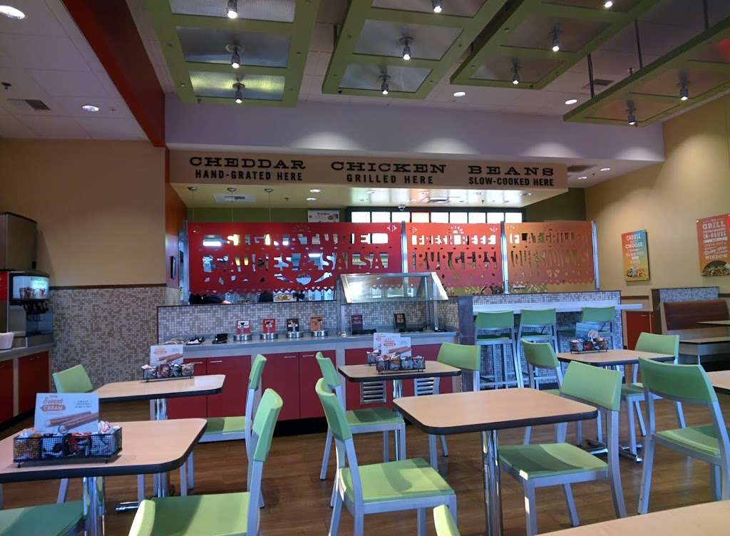 Del Taco | 13253 Main St, Hesperia, CA 92345 | Phone: (760) 949-1122