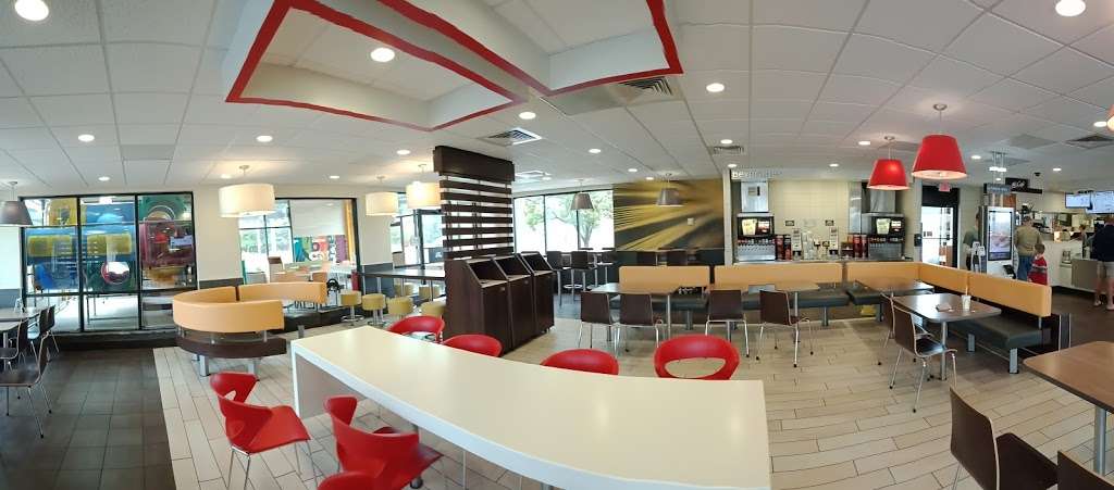 McDonalds | 5205 Mudd Tavern Rd, Thornburg, VA 22565, USA | Phone: (540) 582-2070