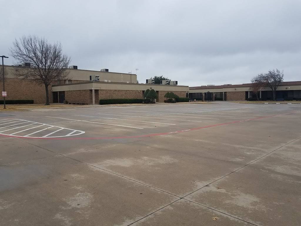 Parkhill Junior High School | 16500 Shadybank Dr, Dallas, TX 75248, USA | Phone: (469) 593-5600