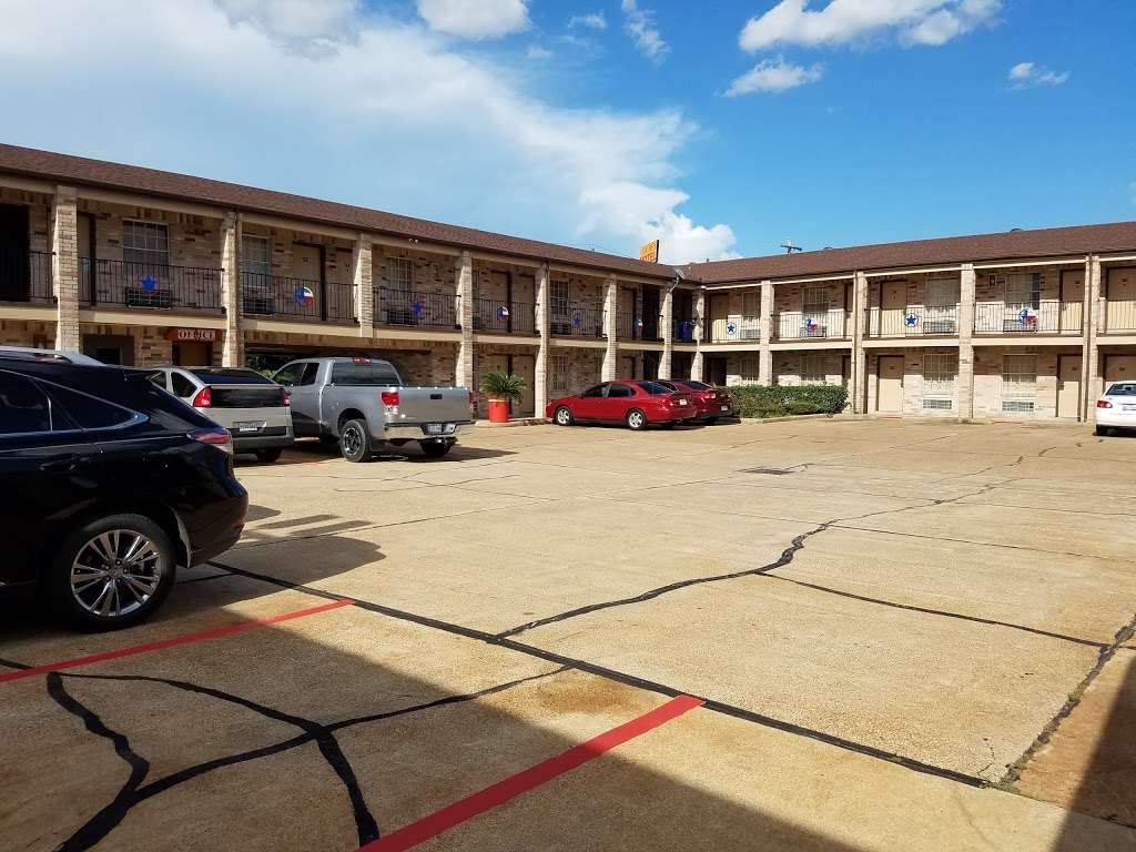 Golden Motel | 3350 Dixie Dr, Houston, TX 77021 | Phone: (713) 748-1440