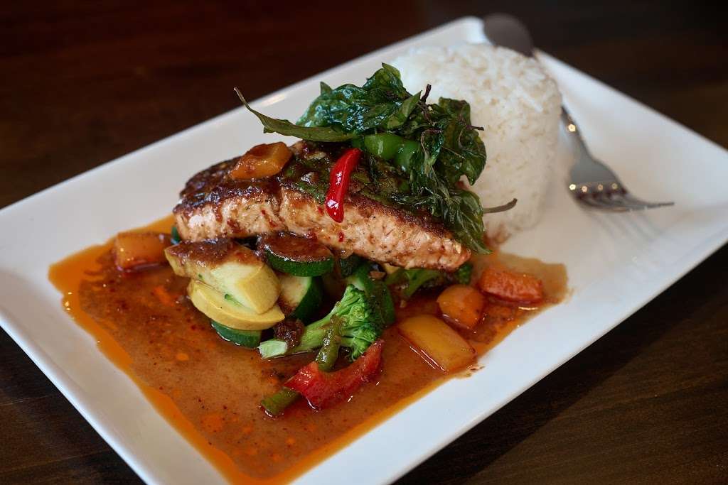 Hot or Not Thai | 4965 Cass St, San Diego, CA 92109, USA | Phone: (619) 369-1688