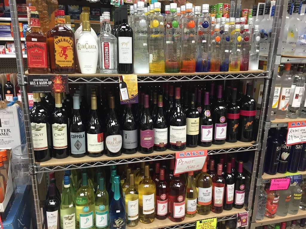 Food Mart Liquor & Convenience | 430 Market St # 10, Elmwood Park, NJ 07407, USA | Phone: (201) 791-0608