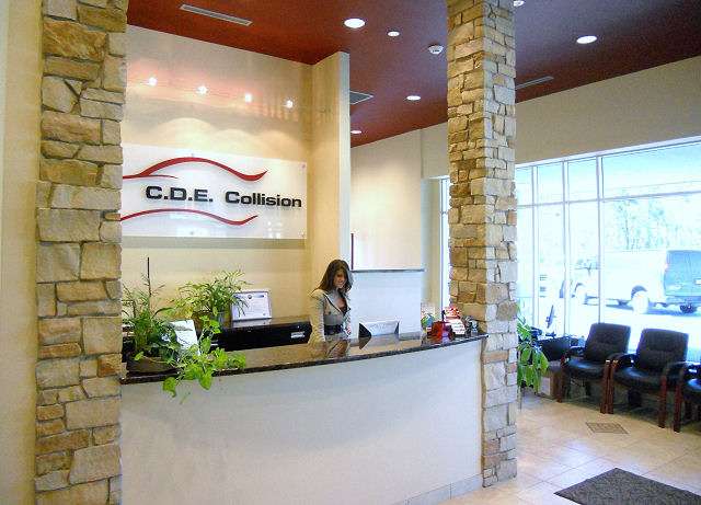 CDE Collision Center-Hammond | 7212 Indianapolis Blvd, Hammond, IN 46324 | Phone: (219) 844-7400