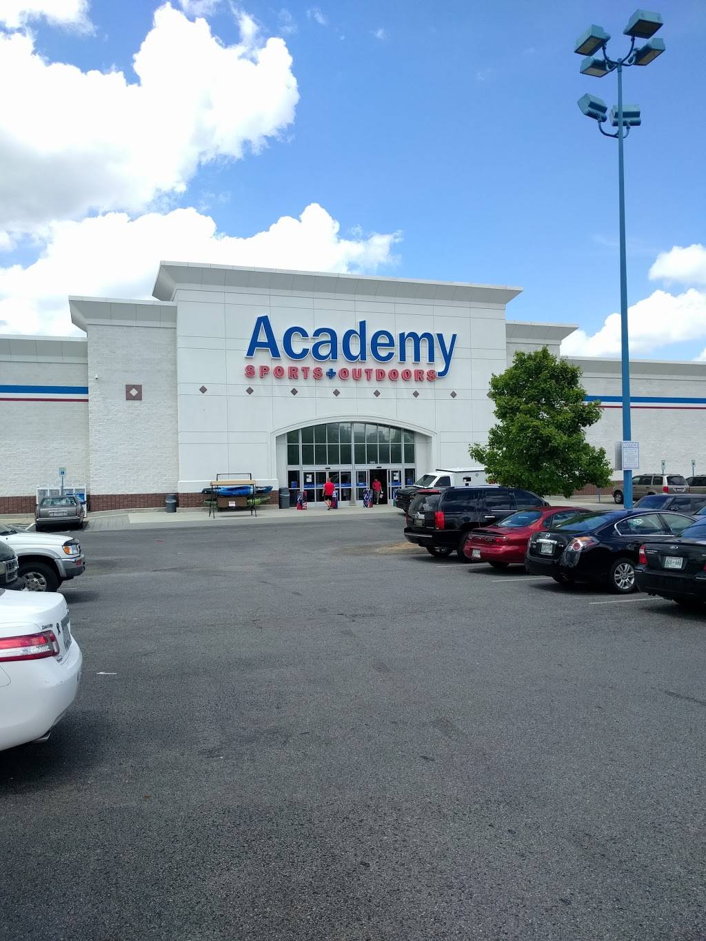 Academy Sports + Outdoors | 2350 Gallatin Pike N, Madison, TN 37115, USA | Phone: (615) 855-6900