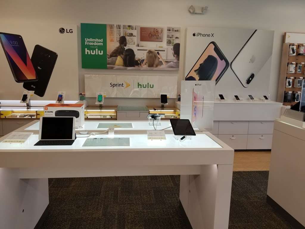 Sprint Store | 701 Constitution Ave, Littleton, MA 01460, USA | Phone: (978) 203-9070