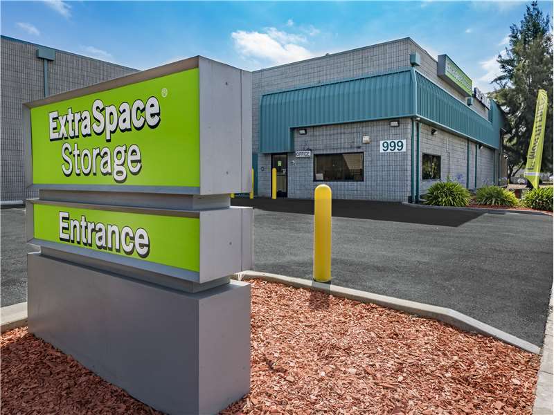 Extra Space Storage | 999 E Bayshore Rd, East Palo Alto, CA 94303, USA | Phone: (650) 325-1000