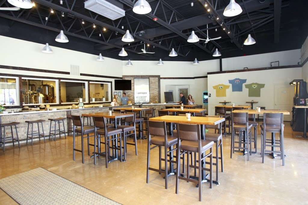 Crystal Lake Brewing | 150 N Main St, Crystal Lake, IL 60014 | Phone: (779) 220-9288