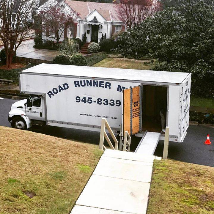 Road Runner Moving & Storage | 1430 Reverend Abraham Woods Jr Boulevard, Birmingham, AL 35233, USA | Phone: (205) 945-8339