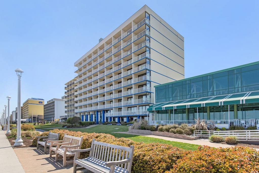 Comfort Inn & Suites Virginia Beach - Oceanfront | 2015 Atlantic Ave, Virginia Beach, VA 23451, USA | Phone: (757) 425-8200