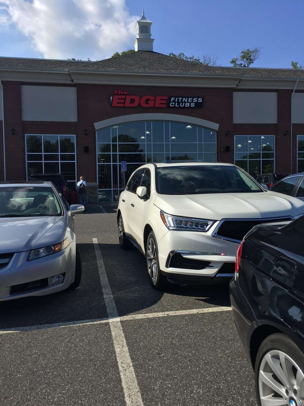 The Edge Fitness Clubs Trumbull | 41 Monroe Turnpike, Trumbull, CT 06611, USA | Phone: (203) 880-5525