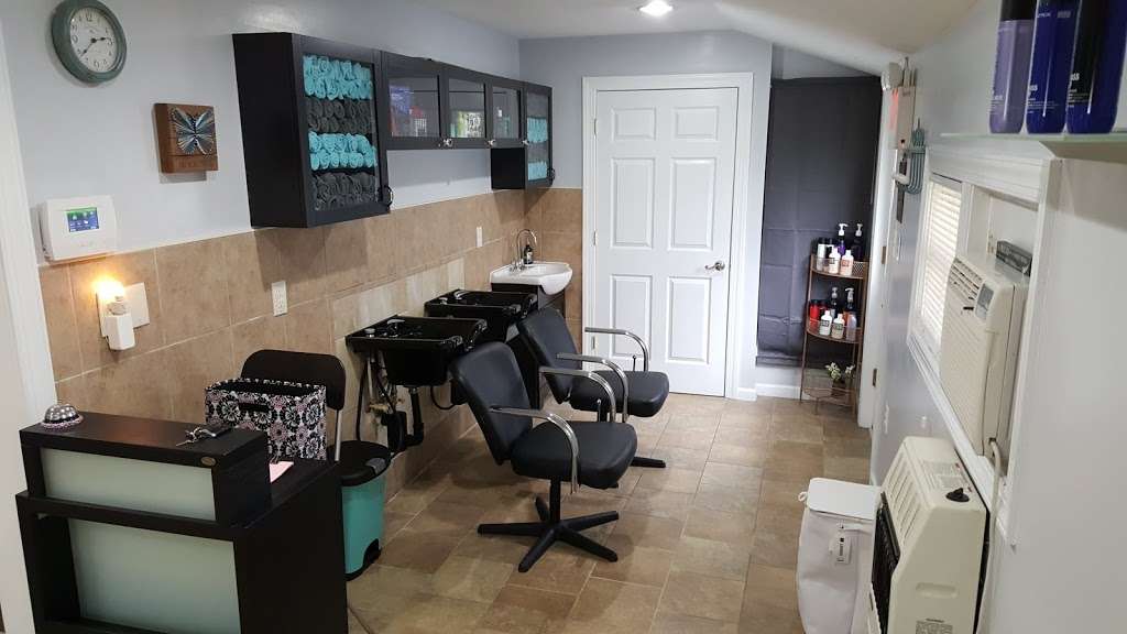 Hideaway Salon Retreat | 101 Water St, Swedesboro, NJ 08085, USA | Phone: (856) 832-4589