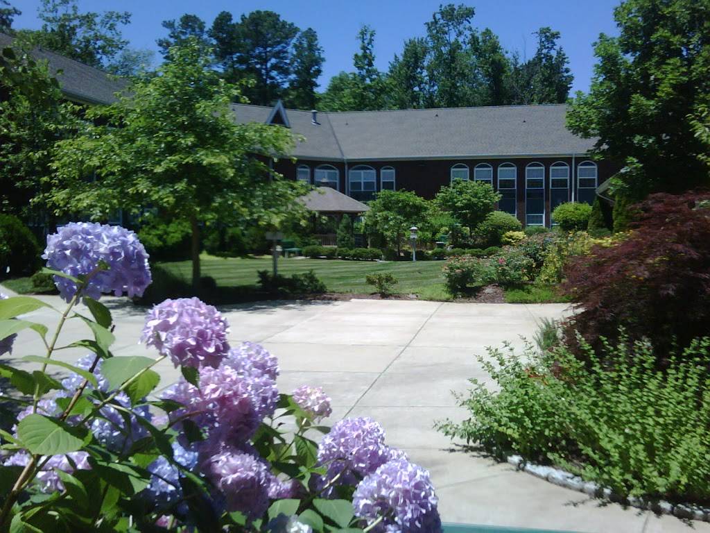 Chestnut Grove Assisted Living | 9010 Woodman Rd, Richmond, VA 23228, USA | Phone: (804) 262-7333