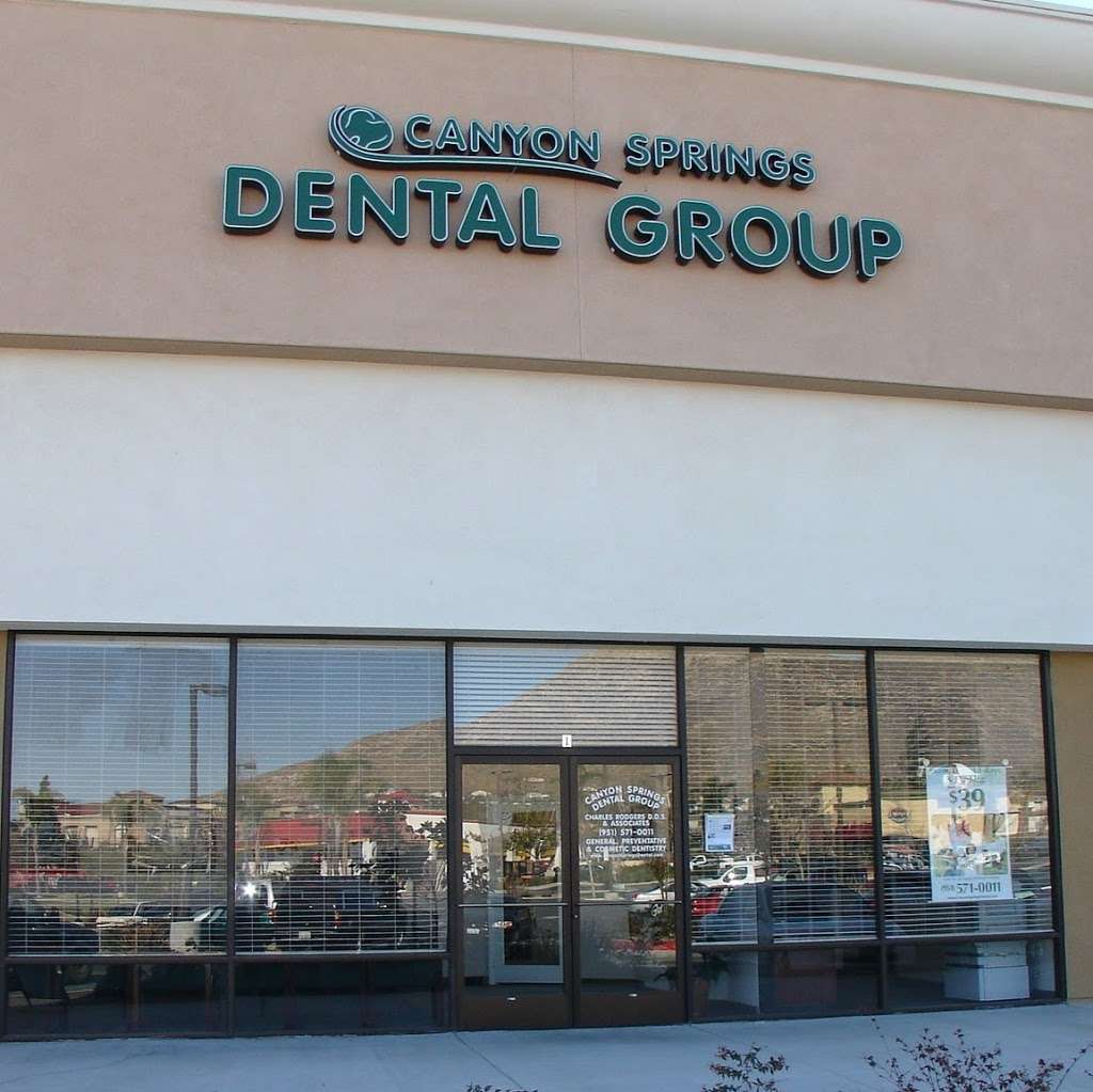 Canyon Springs Dental Group | 2878 Campus Pkwy STE 1, Riverside, CA 92507, USA | Phone: (951) 571-0011