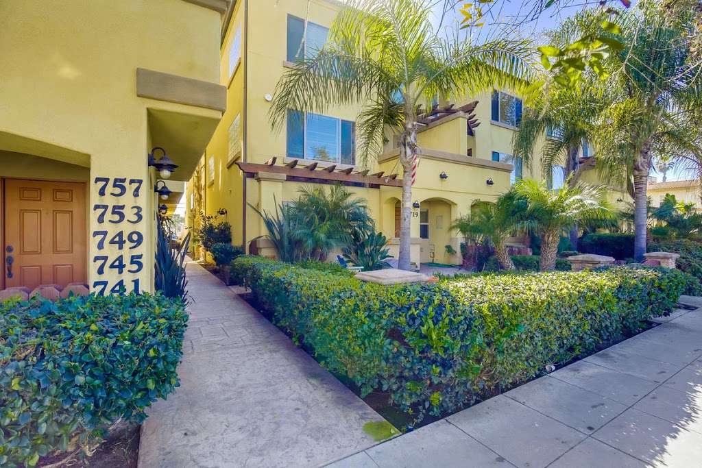 La Jolla Vacation Rentals | 5544 La Jolla Blvd, La Jolla, CA 92037, USA | Phone: (858) 459-5491