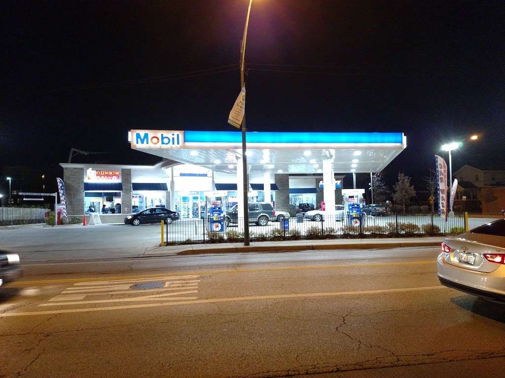 Mobil | 2800 W Lawrence Ave, Chicago, IL 60625, USA | Phone: (773) 878-6727