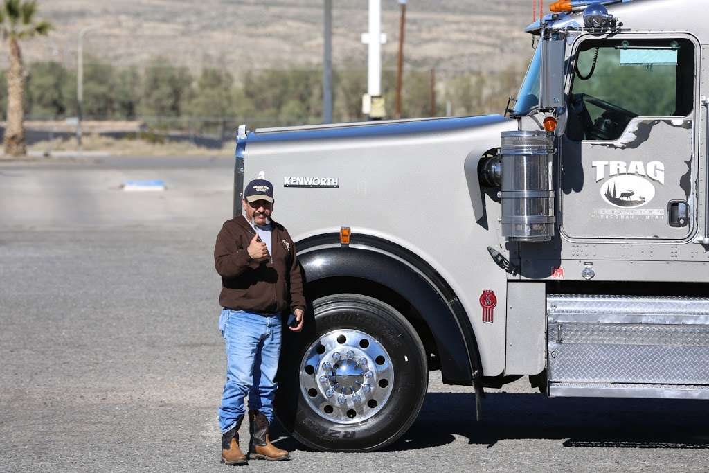 A&A Truck Wash | 2250A Main St, Barstow, CA 92311, USA | Phone: (760) 256-2404