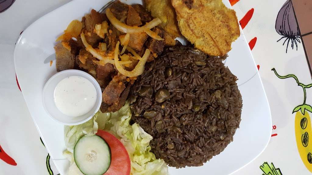 Caribbean Craft Restaurant | 1600 S Dixie Hwy, Lake Worth, FL 33460, USA | Phone: (561) 586-5580