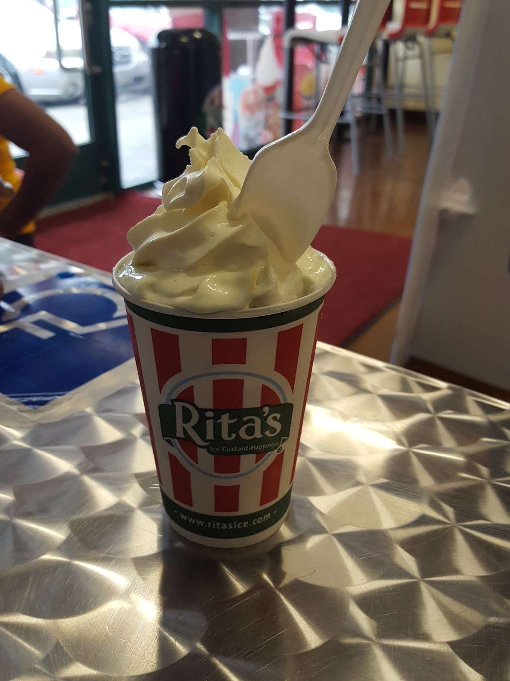 Ritas Italian Ice & Frozen Custard | 26775 Hayward Blvd, Hayward, CA 94542, USA | Phone: (510) 342-5139