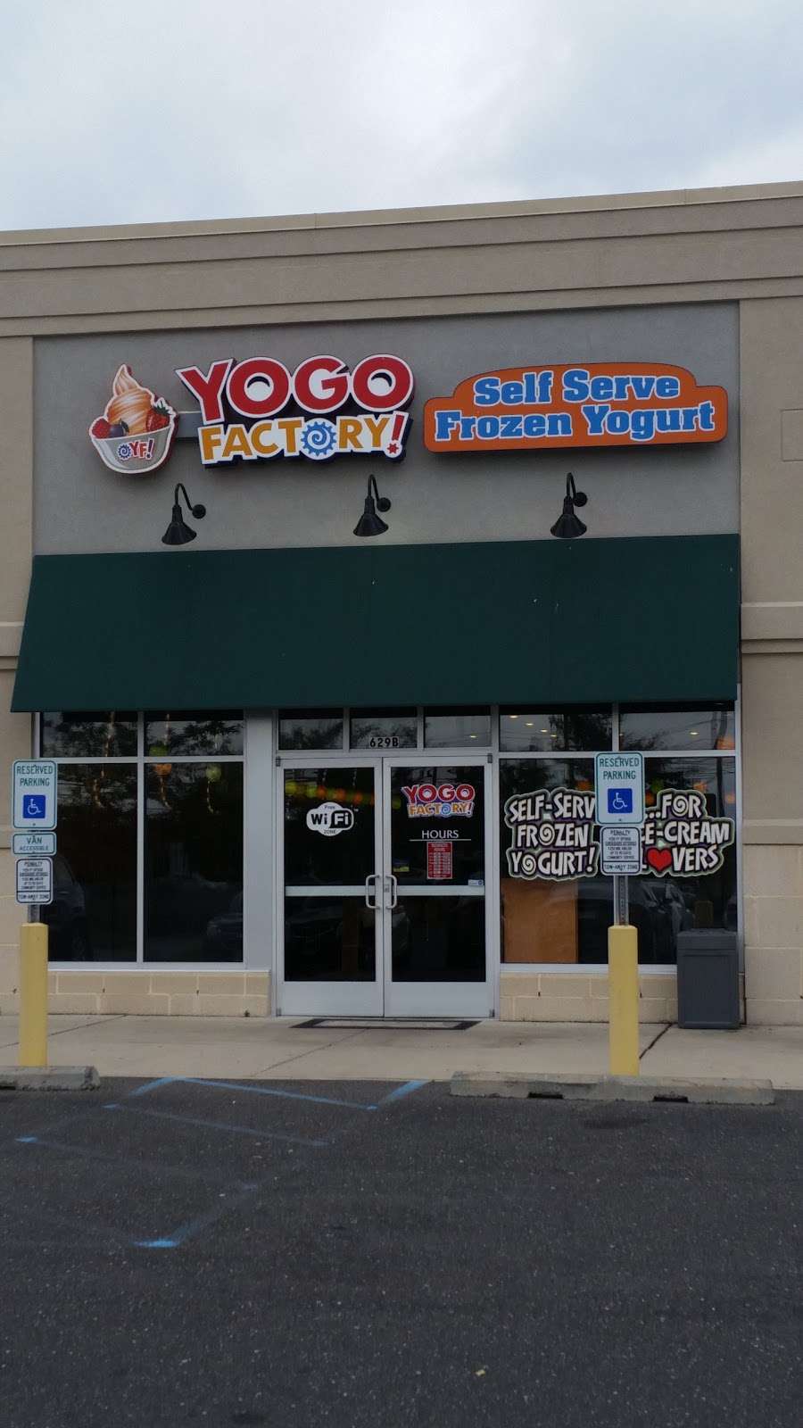 YoGo Factory Frozen Yogurt of Gloucester Township | 629 Berlin - Cross Keys Rd B, Sicklerville, NJ 08081, USA | Phone: (856) 262-9646