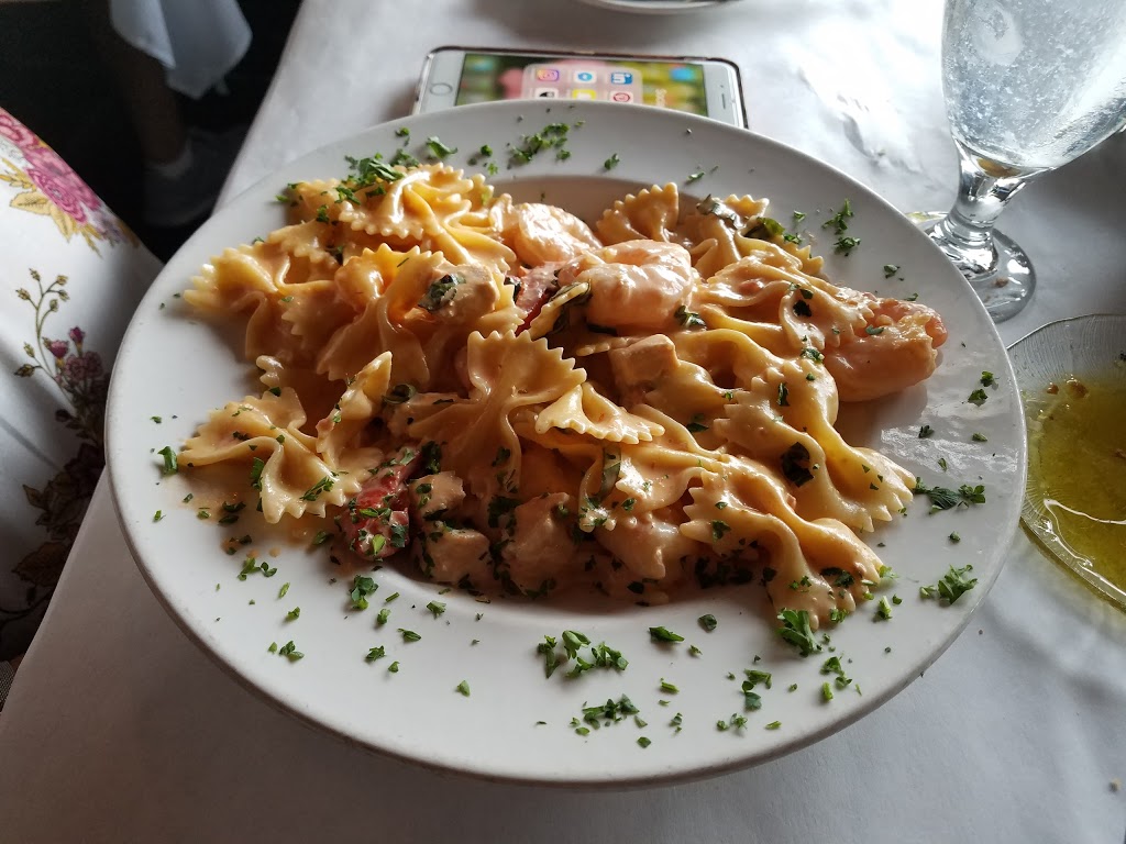 Cafe Calamari | 10 E Geneva St, Williams Bay, WI 53191, USA | Phone: (262) 245-9665