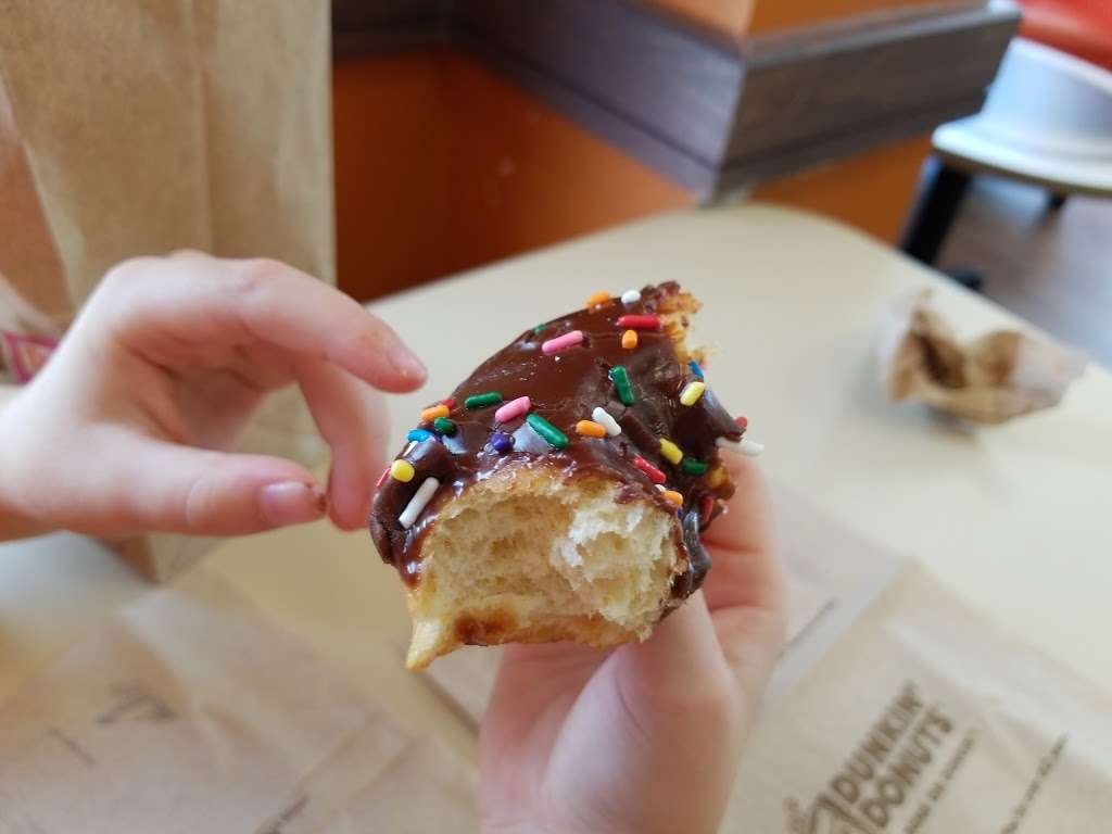 Dunkin | 10220 Louetta Rd Suite 700, Houston, TX 77070, USA | Phone: (832) 559-1046