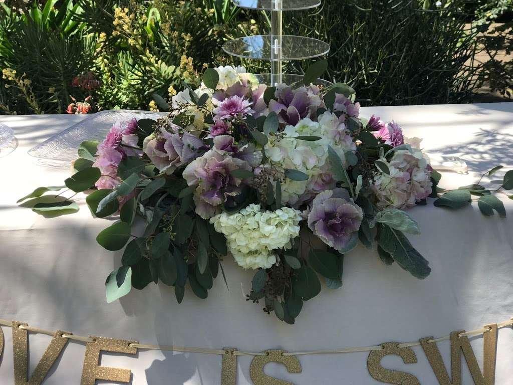 California Wedding Floral & Linen | 401 Lombard St F, Oxnard, CA 93030, USA | Phone: (805) 824-6372