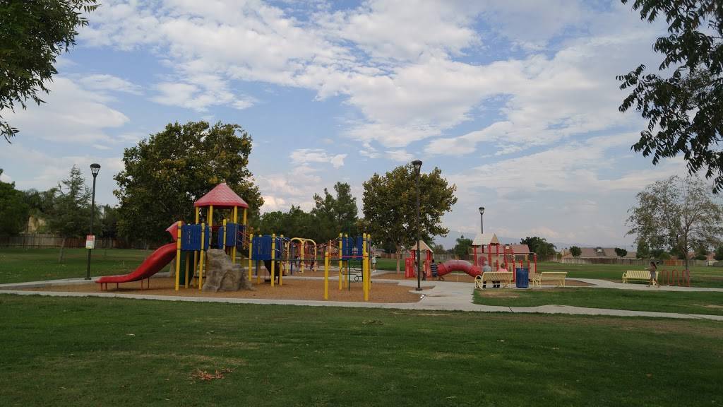 North Meadows Park | 3300 McCray St, Bakersfield, CA 93308, USA | Phone: (661) 392-2010