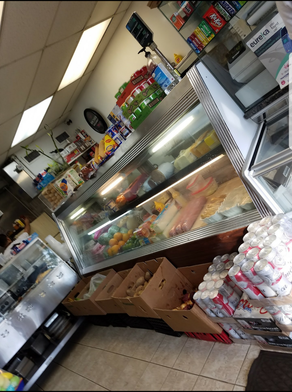 Mavier Grocery & Deli | 632 Fenimore Rd, Mamaroneck, NY 10543 | Phone: (914) 341-1146