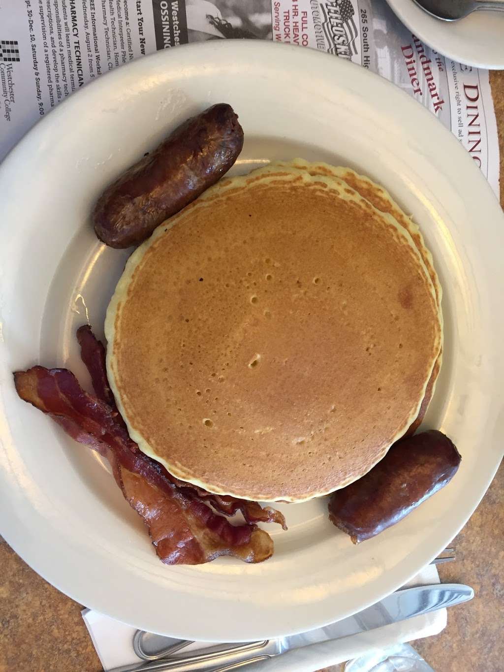 Landmark Diner | 265 S Highland Ave, Ossining, NY 10562, USA | Phone: (914) 762-7700