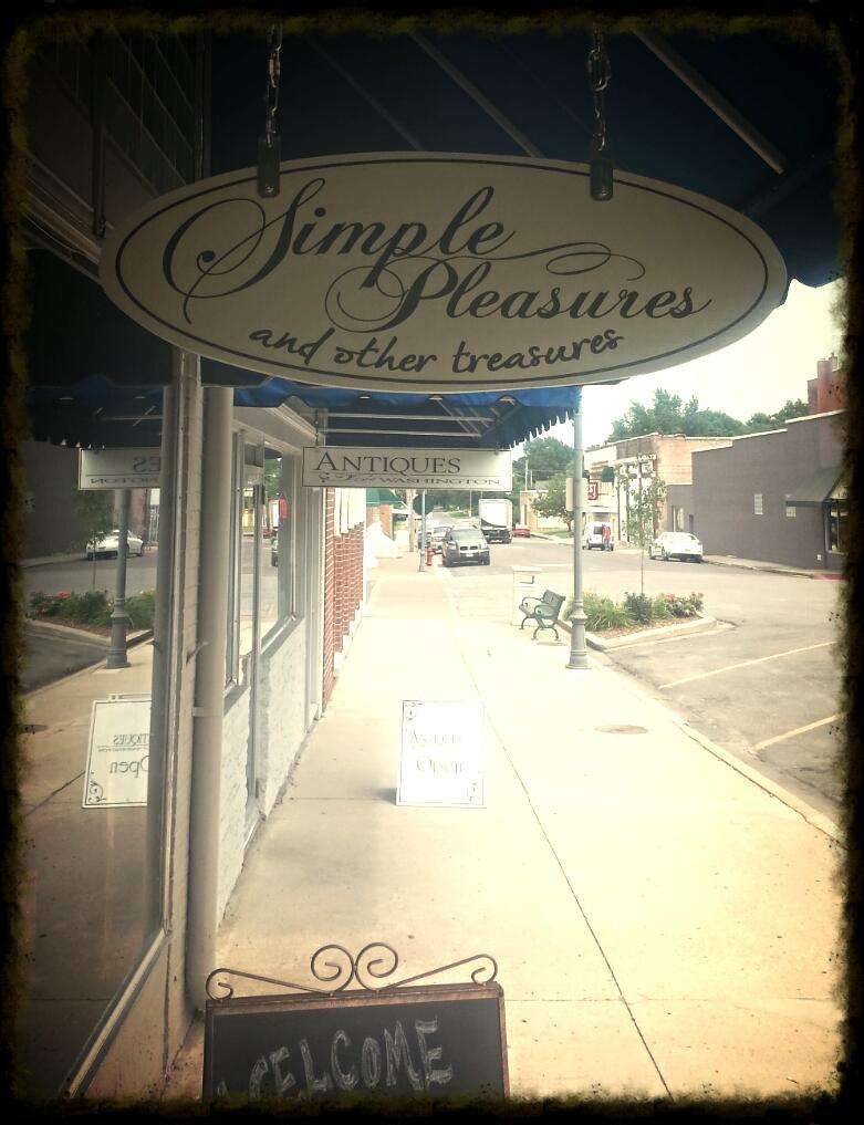 Simple Pleasures of Clinton | 107 S Washington St, Clinton, MO 64735, USA | Phone: (660) 383-1447