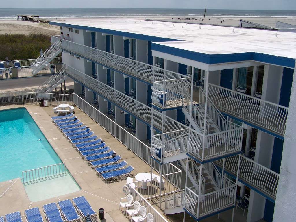 Gondolier Oceanfront Motel | 5701 Ocean Ave, Wildwood Crest, NJ 08260, USA | Phone: (609) 729-0999