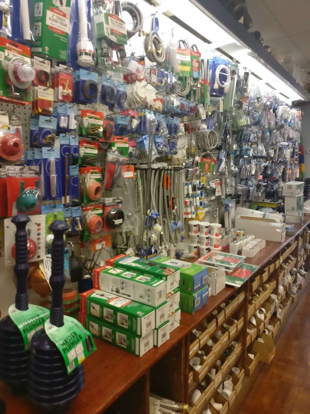 Schwerings Hardware Store | 309 E Broad St, Palmyra, NJ 08065 | Phone: (856) 829-0028