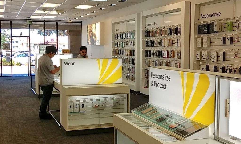 Sprint Wireless | 2222 S Kirkman Rd, Orlando, FL 32811, USA | Phone: (407) 588-0351