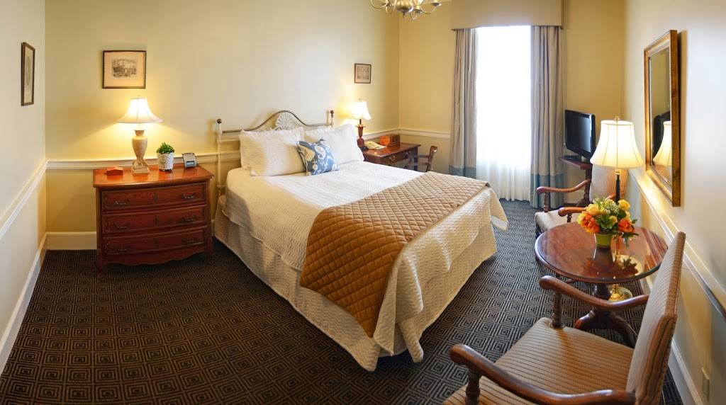 Hotel Provincial | 1024 Chartres St, New Orleans, LA 70116, USA | Phone: (504) 581-4995