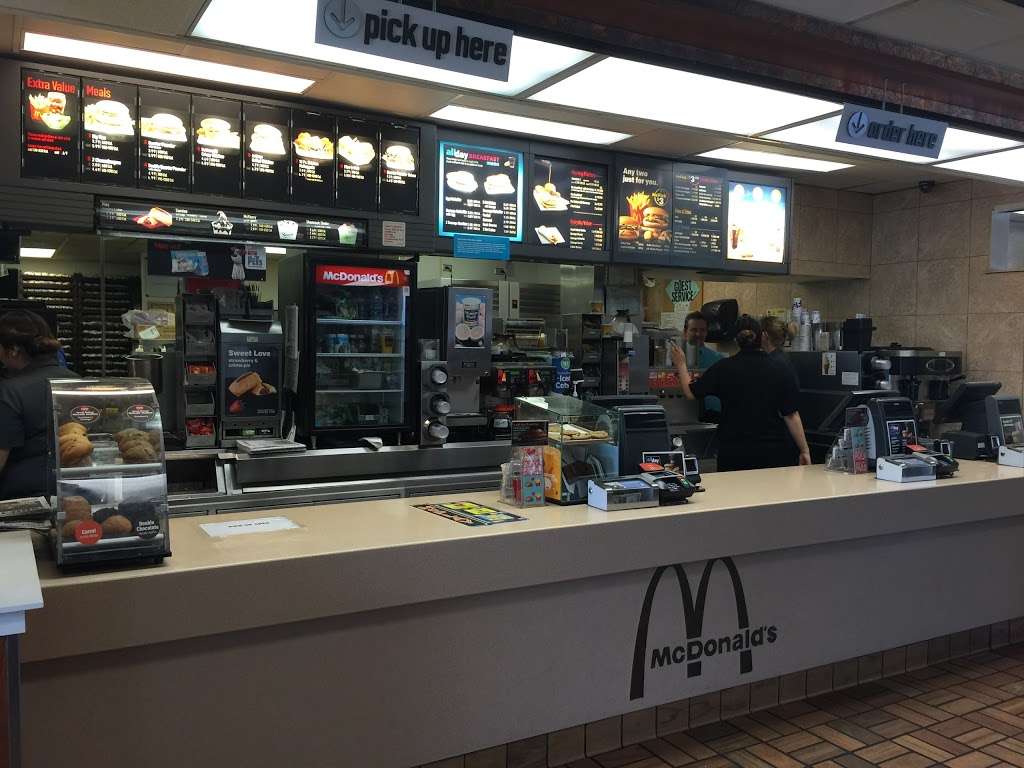 McDonalds | 600 W Maple St, New Lenox, IL 60451 | Phone: (815) 485-4600