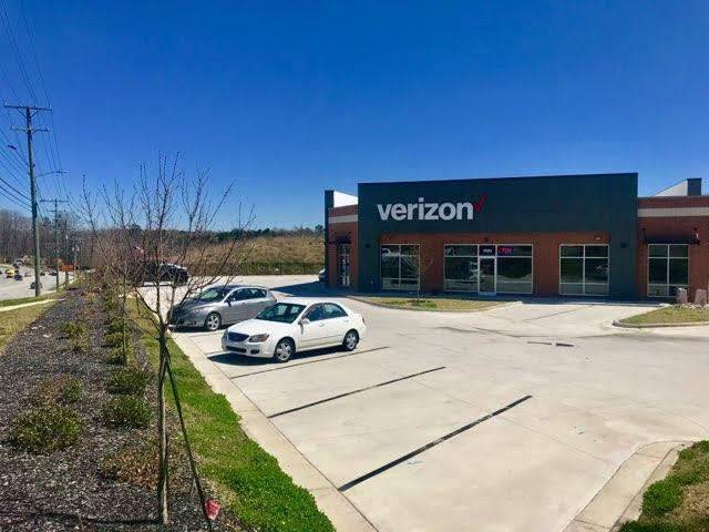Cellular Sales Smartphone Repair Center | 1600 New Garden Rd Ste B, Greensboro, NC 27410, USA | Phone: (336) 645-0940