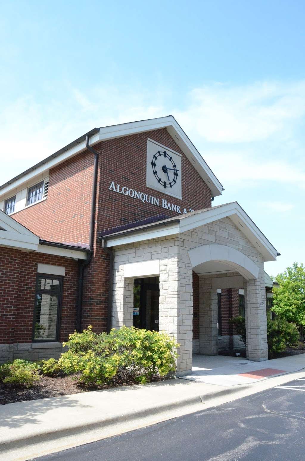 Algonquin Bank & Trust | 4049 Algonquin Rd, Algonquin, IL 60102 | Phone: (847) 669-7500