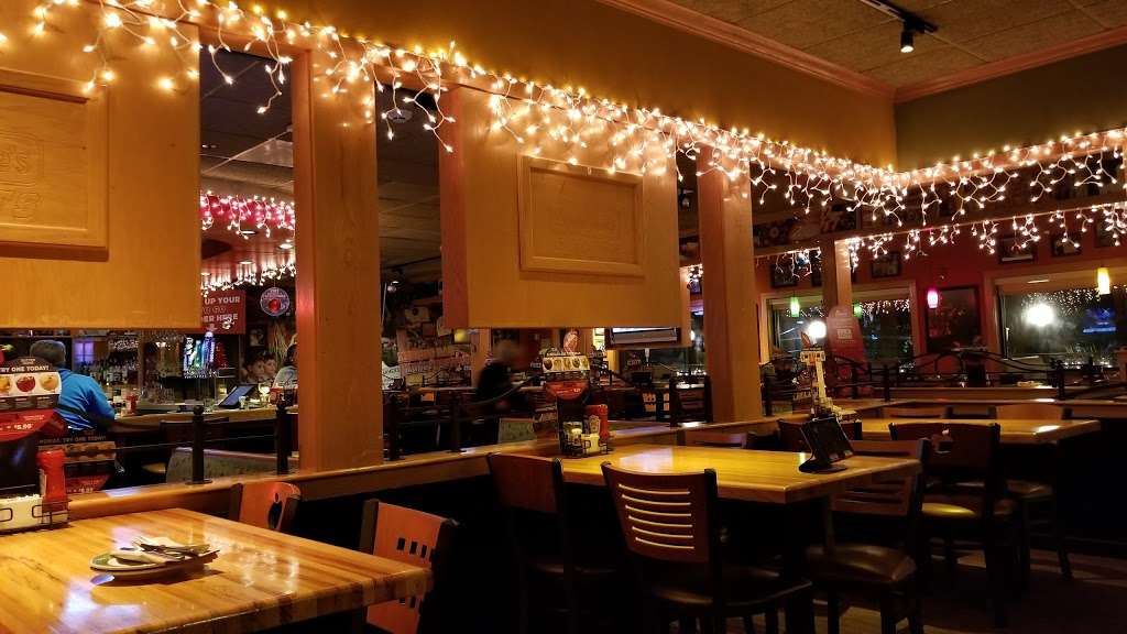 Applebees Grill + Bar | 18 Saw Mill River Rd, Hawthorne, NY 10532 | Phone: (914) 345-1555