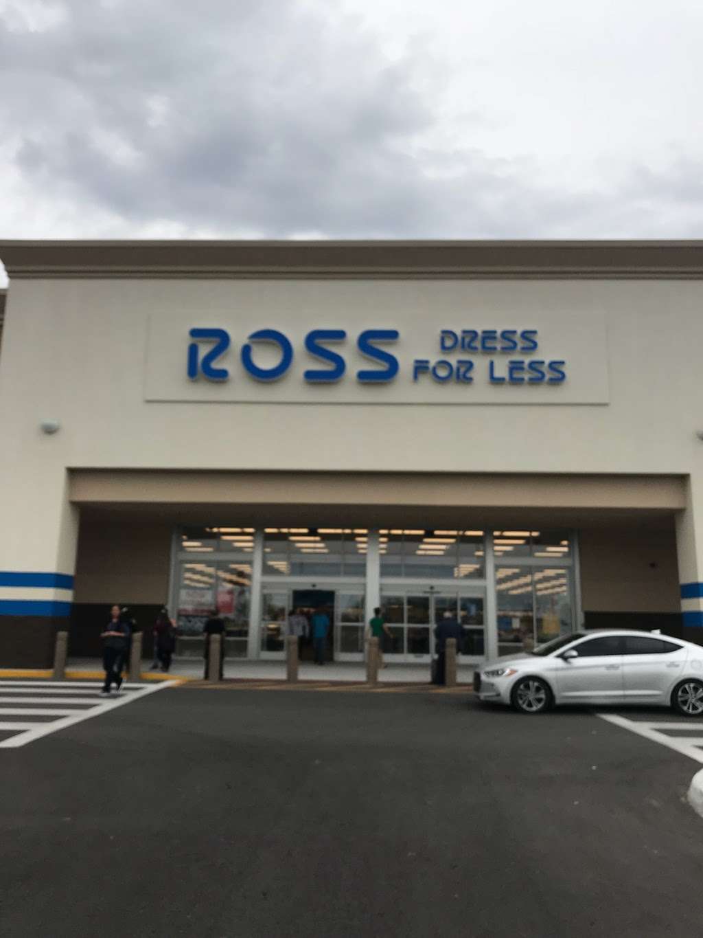 Ross Dress for Less | 3231 Vineland Rd Ste 300, Kissimmee, FL 34746, USA | Phone: (407) 390-0055