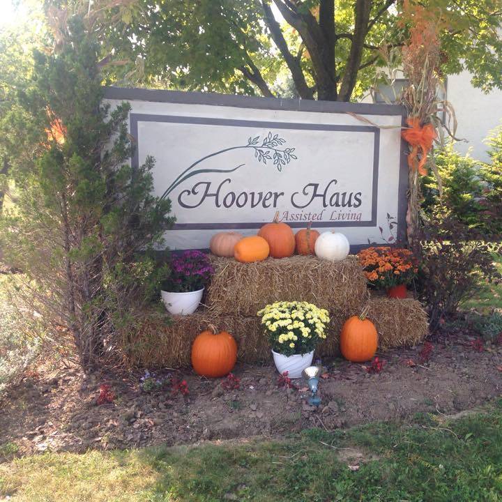 Hoover Haus Assisted Living in Grove City, Ohio | 3675 Hoover Rd, Grove City, OH 43123, USA | Phone: (614) 875-7600