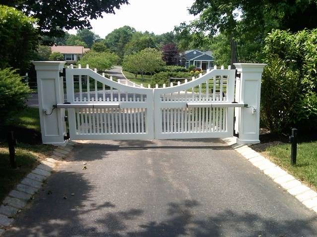 Frontier Fence Company | 92 Railroad Ave, Belford, NJ 07718 | Phone: (732) 495-0877