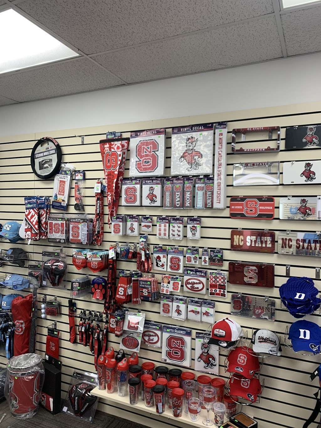 Ultimate Sports Apparel | 112 S Main St, Salisbury, NC 28144, USA | Phone: (704) 637-5144