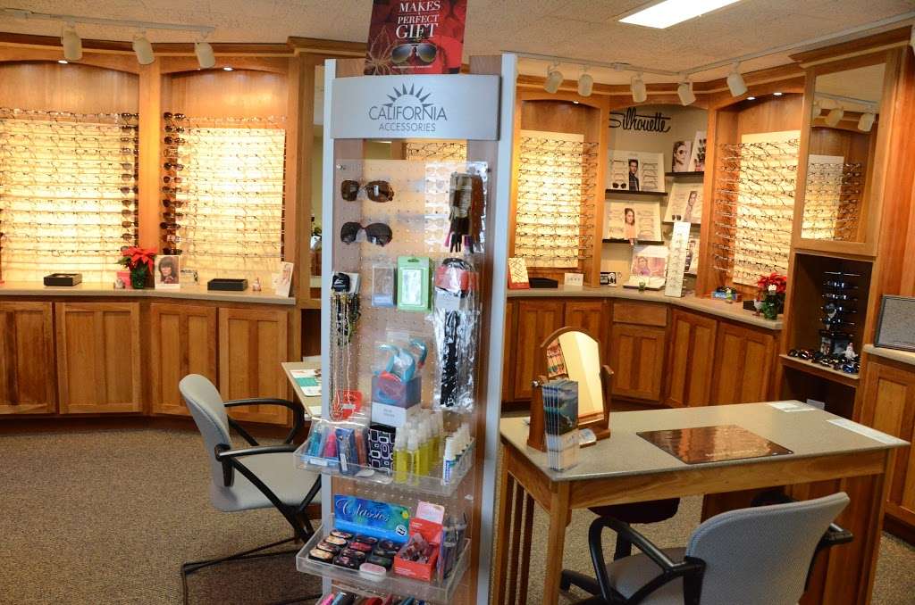 Combs EyeCare & EyeWear | 504 Hillgrove Ave, Western Springs, IL 60558, USA | Phone: (708) 286-1100