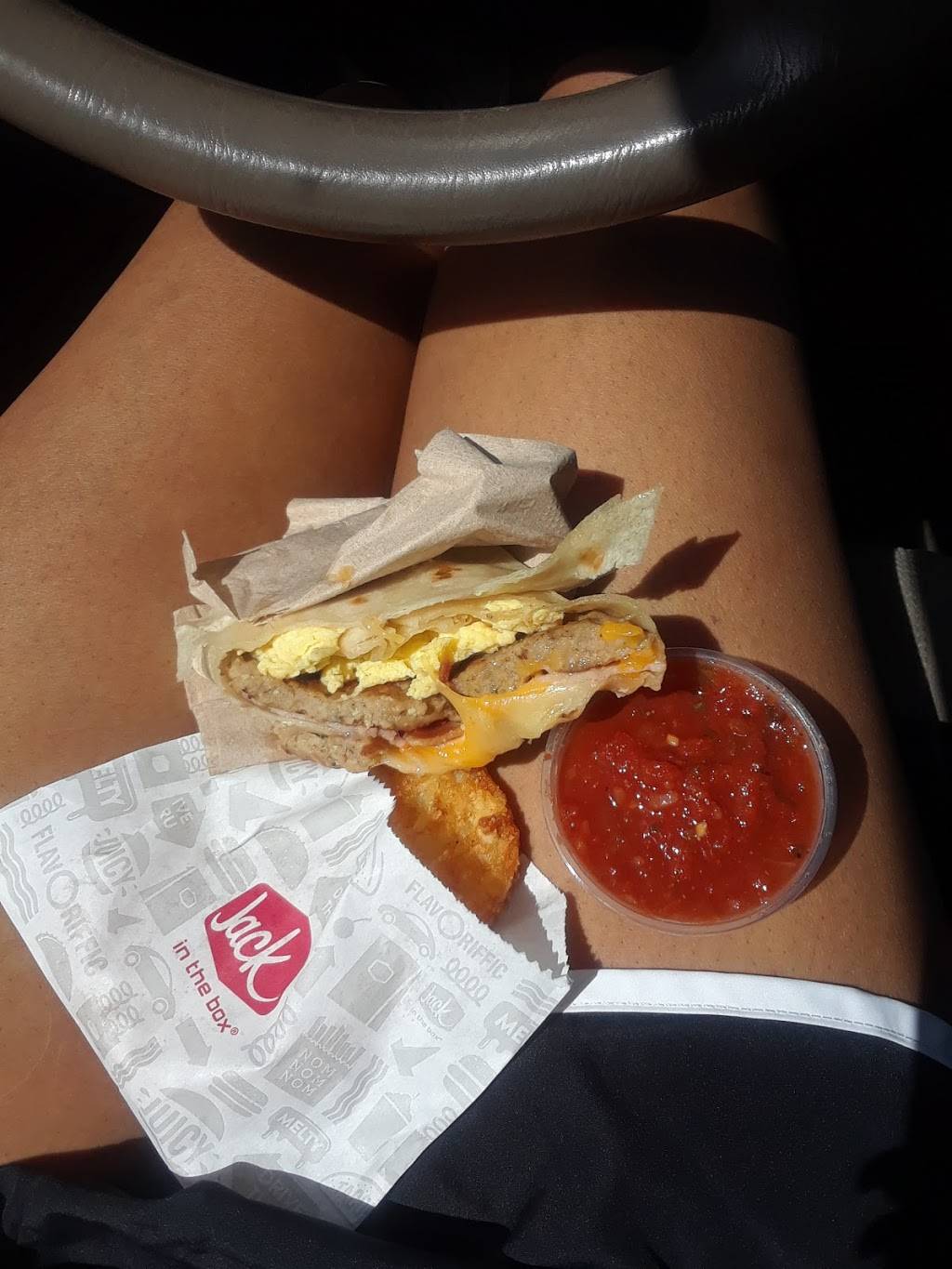 Jack in the Box | 1190 CA-1, Long Beach, CA 90806, USA | Phone: (562) 591-3868