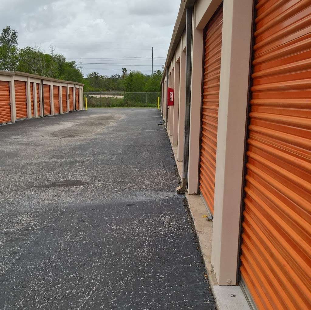 Northwest Orlando Storage | 5330 N Pine Hills Rd, Orlando, FL 32808 | Phone: (407) 291-2600