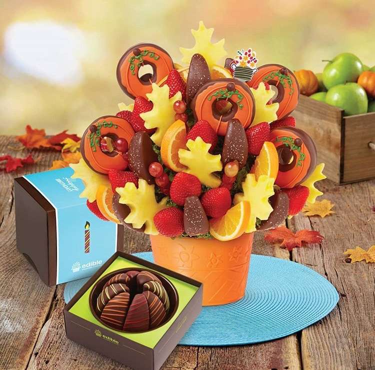 Edible Arrangements | Playhouse Corner, 77 Main St S Unit 103, Southbury, CT 06488, USA | Phone: (203) 264-6061