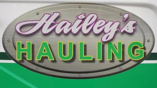 Haileys Hauling | 2016 Ames Ct, Chesapeake, VA 23321, USA | Phone: (757) 407-6188