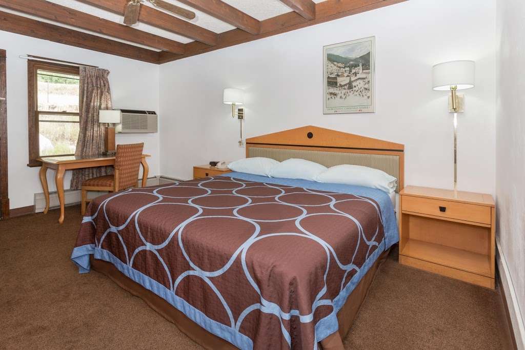 Americas Best Value Inn Georgetown Lodge | 1600 Argentine St, Georgetown, CO 80444, USA | Phone: (303) 569-3211