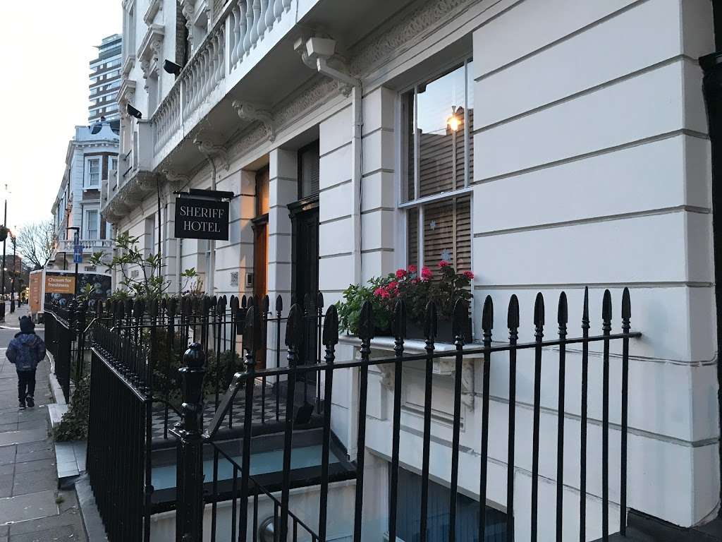 Sheriff Hotel | 115 Warwick Way, Victoria, London SW1V 4HT, UK | Phone: 020 7834 0134